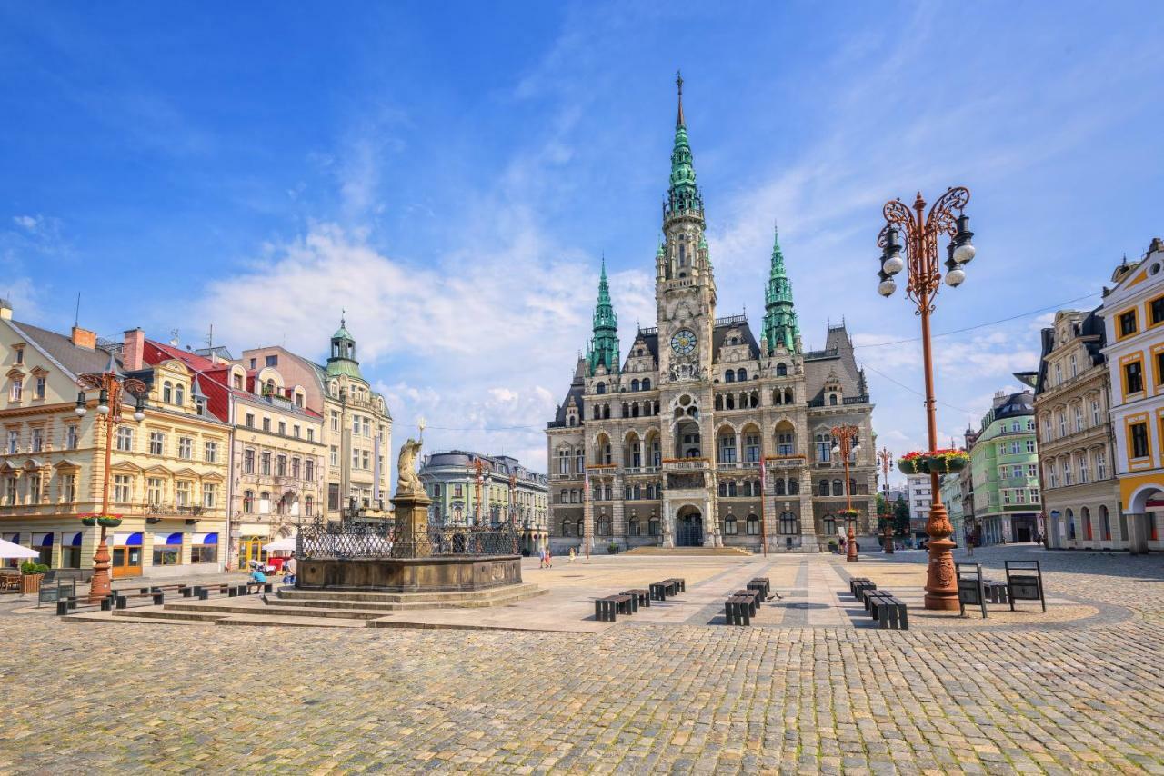 Pytloun Flat Hotel Liberec Buitenkant foto