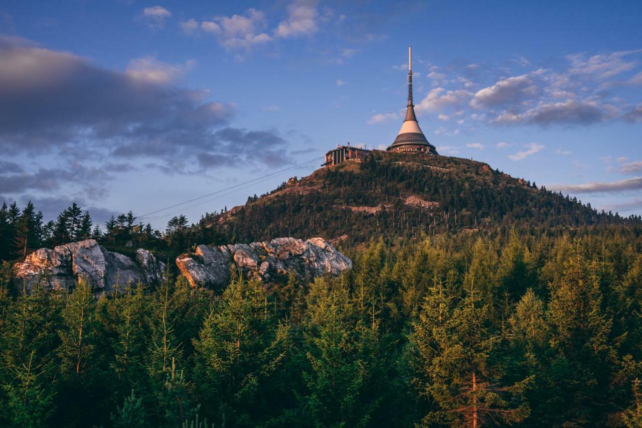 Pytloun Flat Hotel Liberec Buitenkant foto